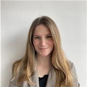 Laureata in giurisprudenza offre ripetizioni e aiuto compiti per tutte le età .  Lingua inglese, diritto e materie umanistiche